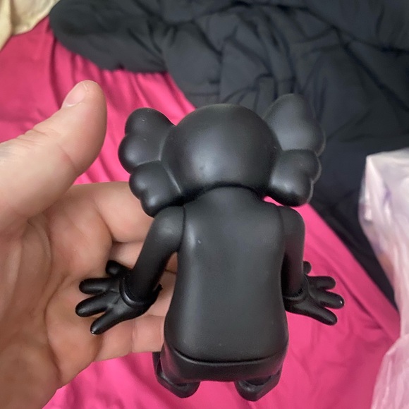 Figure - Picture 2 of 4